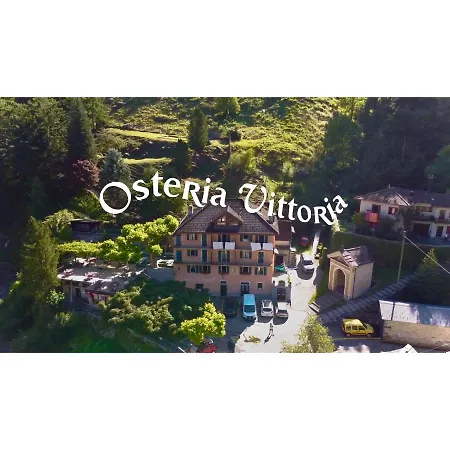 Osteria Vittoria ホテル *